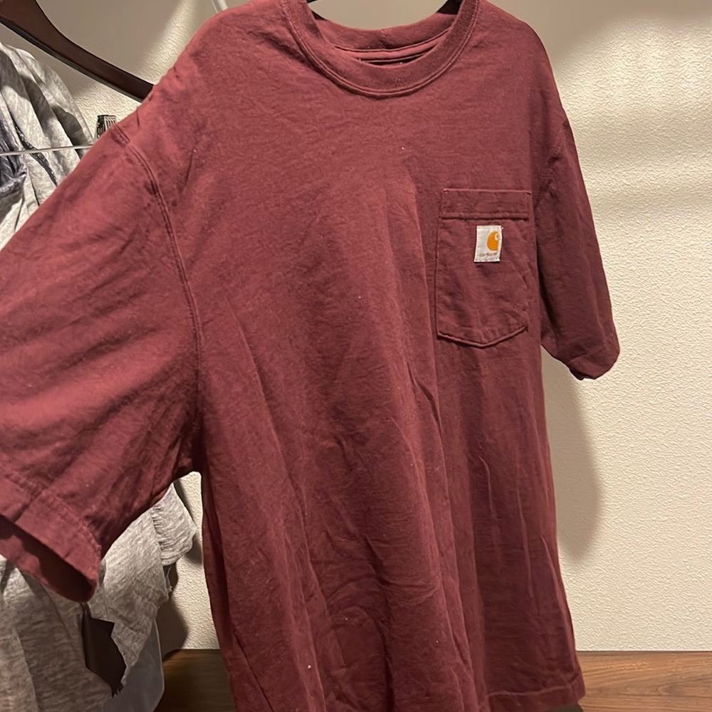 Maroon Carhartt heavy duty work tee shirt